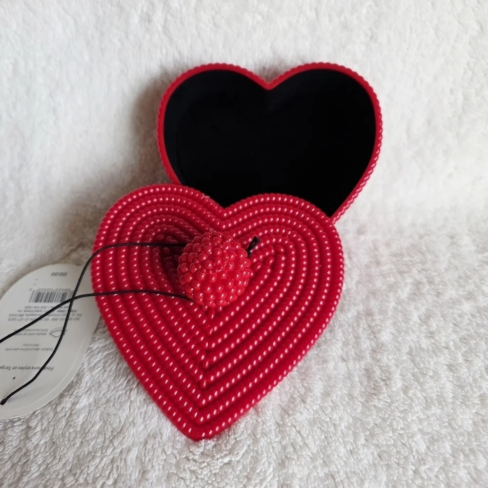 NWT Threshold Beaded Heart Valentine's Decorative Box Home decor, jewelry holder